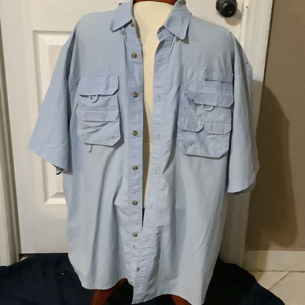 Rugged Earth men’s short sleeve shirt